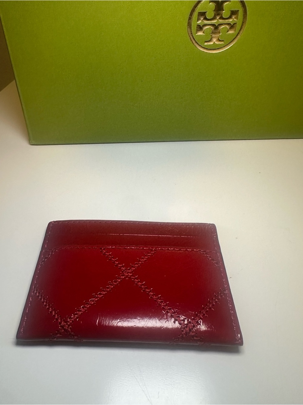 Tory Burch Red Willa Card Holder - Picture 2 of 4